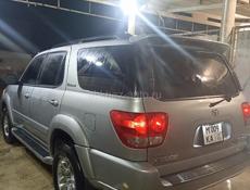 Toyota Sequoia