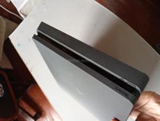 PS 4 slim 
