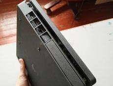 PS 4 slim 