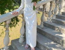 Продам платье на компанию)