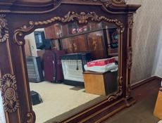 Настенное зеркало 