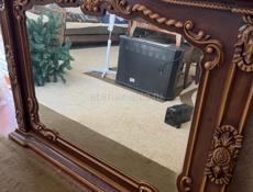 Настенное зеркало 