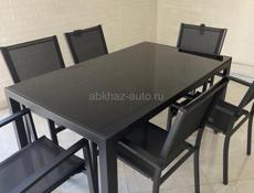Продаётся стол со стульями