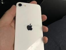 Айфон SE2020 128гб