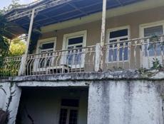 Продается срочно 2 х эт дом в центре города 