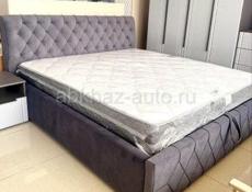 Интерьерные кровати с подъемным механизмом