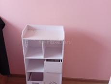 Продам новый  тканевой шкаф , очень удобный, впереди со змейкой для летнего/зимнего гардероба  Отдам за 1800 р  Так же новый туалетный шкафчик, отдам за 1000 р  Торг не уместен  Звонить или писать на вотсап 7752026