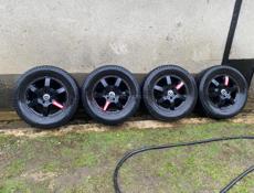 Продаю на мерс диски с шинами 