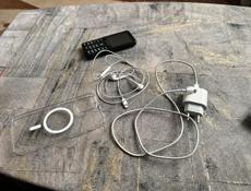 Айфон 13 про  Макс 256г, АКБ 76 держит отлично, цена 30 тысяч срочно 