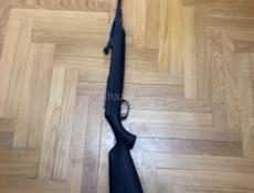 MR512 есть Коцки нету прицела его можно заказать стоит примерно 600рублей так все стреляет хорошо как я знаю на газовой пружине стоит