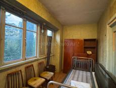 Продается на новом районе по первому кругу 