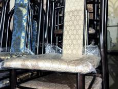 Столы и стулья