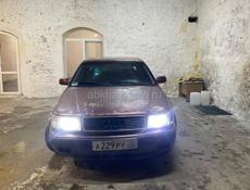 Audi 100