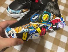 Продам новые детские кроссовки 