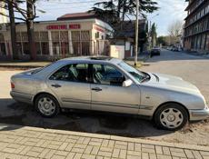 Mercedes-Benz E-Класс