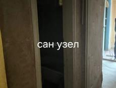 Кв двух комнатная плюс лоджа, плюс балкон, третий этаж пяти этажного дома район карьер, цена 750 тыс