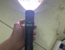 Фонарь мощный бьет 5000 м