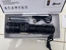 Фонарь мощный бьет 5000 м