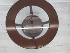 Журнальный стол!В достойном состоянии.Самовывоз.