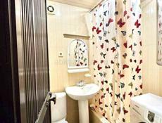 2 - К. КВАРТИРА В СУХУМЕ У МОРЯ