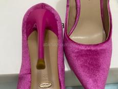 Продаю туфельки 