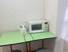 Сдаётся на длительный срок — до 3 лет, однокомнатная квартира Расположена на турбазе, напротив пекарни «Колос», по улице Акиртава.