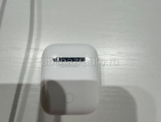 Продам айрподсы 2 оригинал почти новые в идеале как новые пару раз пользовался 