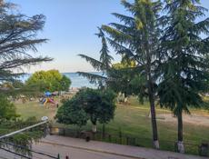 СДАМ КВ. НА БЕРЕГУ МОРЯ