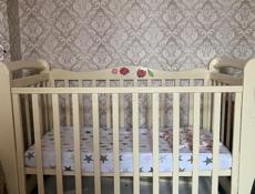Продам детскую кровать-маятник