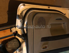 Двери на мазда демио 