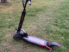 Продам электросамокат