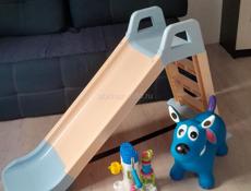 Детская горка,  попрыгун +подарок