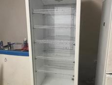 Холодильник витринный 