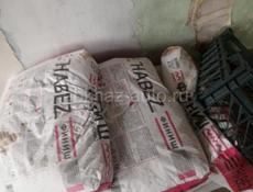 Шпаклёвка продаю 11 мешков, по 400 рублей срочна