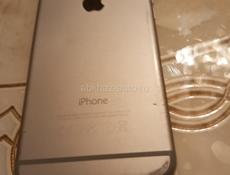 Продам два Айфона 