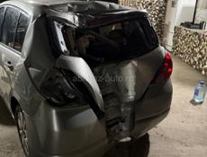 Nissan tiida есть все звонить 