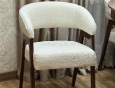 Продается мебель 6 стульев, один стул 9500 руб совершенно новые, привезли вчера не подошли по цвету  