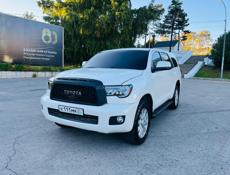 Toyota Sequoia