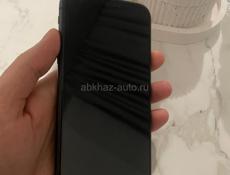 Айфон 11 64гб акб 74 % весь в оригинале все работает