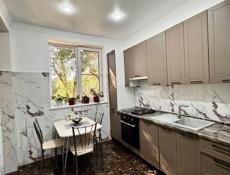 3 - К. КВАРТИРА ( СТАЛИНКА ) С НОВЫМ РЕМОНТОМ В СУХУМЕ