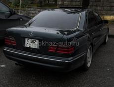 Mercedes-Benz E-Класс