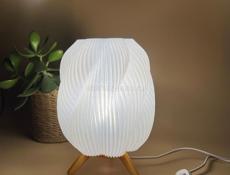 Настольная лампа