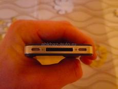Продам срочно Айфон 4S