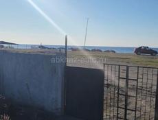 Продается участок на берегу 18 соток . Алахадзы