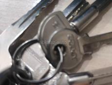 Срочно продам в рассрочку 4 комнатнуюв центре в рассрочку. 