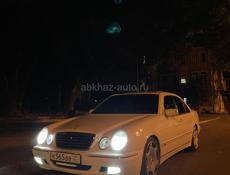 Mercedes-Benz E-Класс