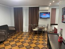 Студия возле рынка