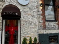 Сдается место для бровиста-визажиста