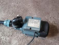 Продаю насос водяной 