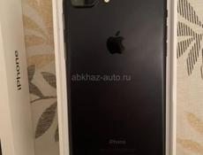 Айфон 7 Плюс  32. Гб в отличном состоянии в своей коробке с зарядкой и чехлом 